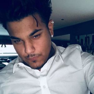 Meet your Posher, Julian